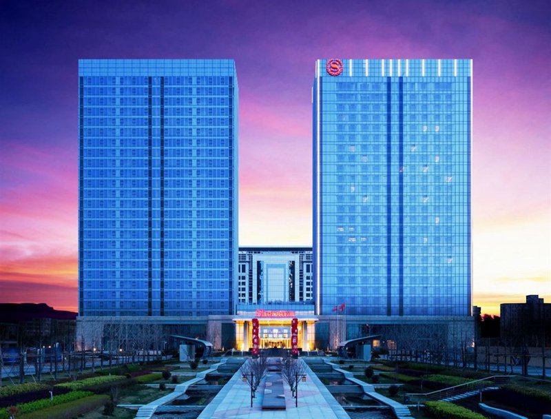 上海的五星级酒店，犹如城市的瑰宝，闪耀在黄浦江畔和外滩之侧。今天我们就来深入分析这些高端酒店的特点与优势。